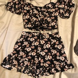 sabrina carpenter x aeropostale collab matching set